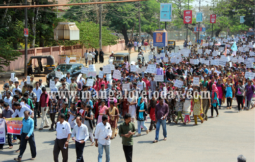 Students protest against Netravathi river diversion in Mangalore